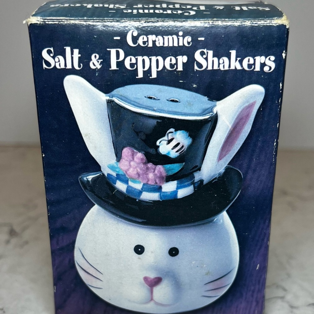 Vintage Stacking Salt and Pepper Shakers Rabbit Wearing Top Hat Bunny Easter